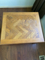 OAK SIDE TABLE