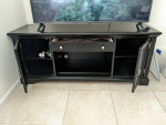 TV stand/table/entertainment center
