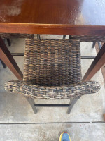 Table with 4 chairs