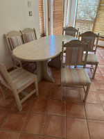 Table w/6 chairs