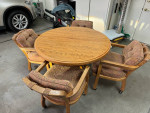 Oak table and chaies