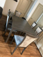 Beautiful & Very Comfortable Dinette Kitchen Table Set
