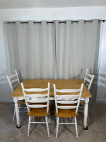 Country Farmhouse Kitchen Table & 4 Chairs
