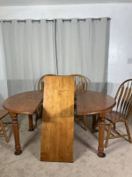 Solid Wood Extendable Table with 6 Windsor Chairs