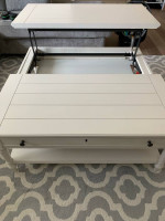 Summer Hill Lift Top Cocktail Table