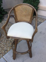 High Chairs for the Bar Table