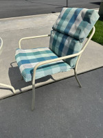 MCM Outdoor Patio Table and Four Chairs With Cushions