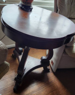 Antique Mahogany Scalloped Wood Side or End Table
