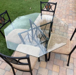 BEAUTIFUL SET TABLE +CHAIRS