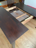 Extendable dining table and chairs