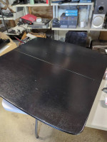 Small dining table-expanible