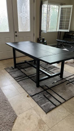 black dinning room table