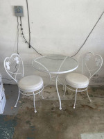 Outdoor table + chairs