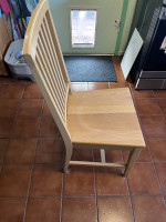 Dining Room Table & Chairs