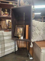 Box Side Table(V)