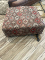 Cocktail Table ottoman
