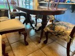 Dining Table w/Chairs