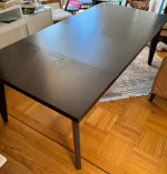 Extendable / collapsible wood dining room table + 4 chairs