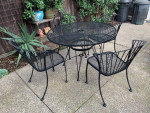 Metal patio table and 4 chairs