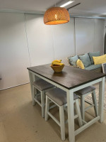 Counter-high dining table and 4 Stools