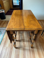 Antique Gate Leg Drop Leaf Table