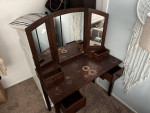 Vanity table