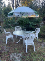Patio Table Set: 4 chairs, umbrella, and table
