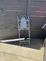 Outdoor Heavy metal table and chairs