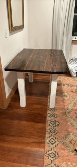 Kitcheb table