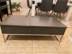 Coffee table with Lift Top