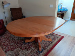 Dining Table, round, solid oak, 6-8person