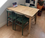 Extendable solid wood table 4-6 people