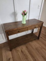 Beautiful Sofa Table, Console or Entry Table