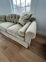 Beautiful Baker Furniture Velvet Sofa in VG Condition