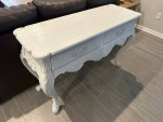 Sofa Buffet Table High Quality Painted Hekman Brand Excellent USA