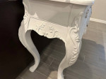 Sofa Buffet Table High Quality Painted Hekman Brand Excellent USA