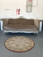 7000$ Drexel Heritage Wood Carved Sofa only asking 350$