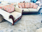 Elegant Upscale Tommy Bahama Sofa & Chair