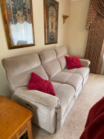La-Z-Boy Recliner Sofa