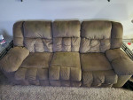 Reclining sofa