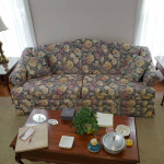 Very Nice Sofa and Loveseat Floral Design Like New Condition