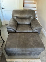 Sofa, Loveseat & Chair/Ottoman