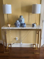 * Beautiful modern Console Table* great for entry,hallway, behind sofa
