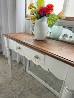 Console Table / Sofa Table