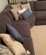 Sectional sofa with chaise