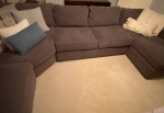 Sectional sofa with chaise