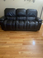 La-Z-Boy Greyson Leather Sofa & Loveseat