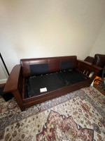 Stickley Orchard Street Cherry Queen-size Sleeper sofa
