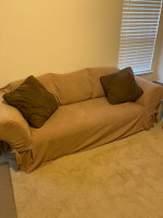 Sofa/ loveseat