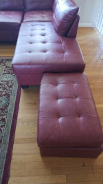 Sofa set like new .
